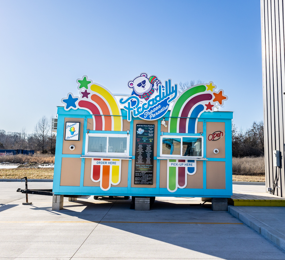 Frozen Desserts  at Piccadilly Place in Union,Missouri